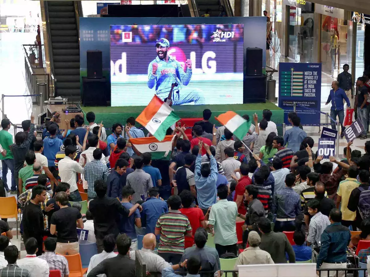 IND vs PAK Match पाकिस्तान महामुकाबले के लिए सज गई दिल्ली में चौके-छक्कों के शोर से गूंजेंगे बार-रेस्टोरेंट पार्क