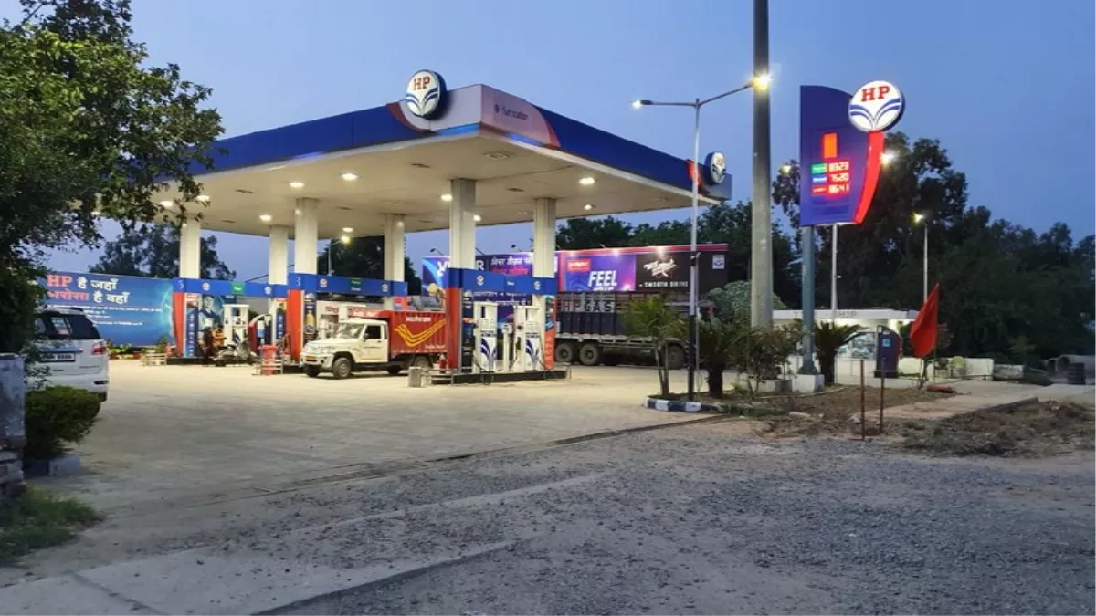 पंजाब में पेट्रोल पंप पर तेल भरवाने वालों के लिए बुरी खबर: डीलर्स ने कठोर निर्णय लिया