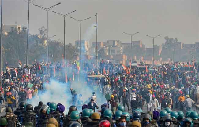 कृषक आंदोलन: पंजाब-हरियाणा प्रशासन ने किसान आंदोलन पर आपत्ति जताई