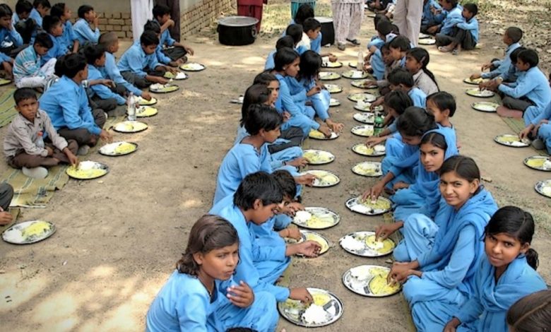 Mid Day Meal: भोजन इस दिन विद्यार्थियों को किन्नू मिलेगा, शेड्यूल जारी