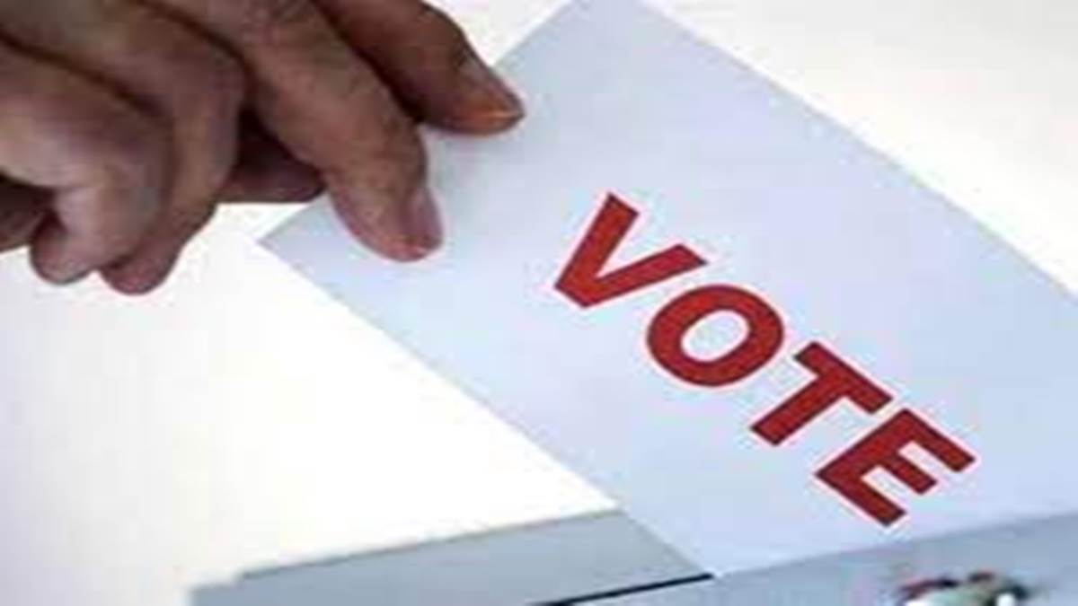 Mission 2024: पंजाब में अब दो लाख मतदाता घर से मतदान कर सकेंगे, क्योंकि घर से मतदान करने की आयु सीमा बढ़ी