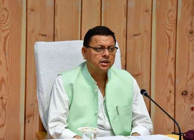 उत्तराखंड के मुख्यमंत्री ने चारधाम यात्रा करने वाले श्रद्धालुओं को सुरक्षित यात्रा का वादा किया।