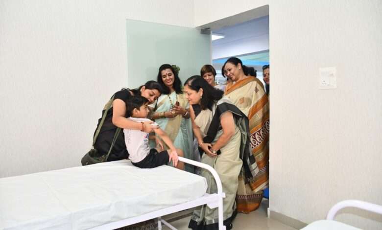 वायु सेना परिवार कल्याण संघ की अध्यक्ष द्वारा उम्मीद निकेतन का उद्घाटन किया गया