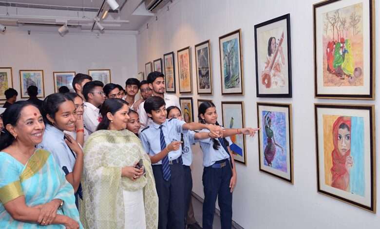 "बोलते रंग" चित्रकला प्रदर्शनी का जवाहर कला केंद्र में हुआ उद्घाटन