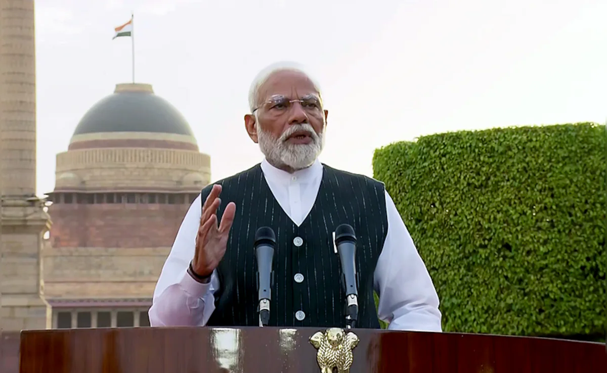प्रधानमंत्री श्री नरेन्द्र मोदी और मंत्रिपरिषद के शपथ ग्रहण समारोह के लिए नेताओं का दौरा