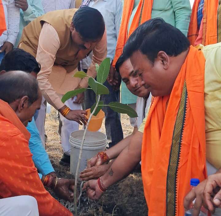 राज्यमंत्री श्री धर्मेन्द्र सिंह लोधी: वर्षा ऋतु शुरू होने वाली है, धरती को बचाने के लिए पेड़-पौधे लगाना आवश्यक
