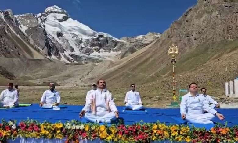 मुख्यमंत्री श्री पुष्कर सिंह धामी ने प्रदेशवासियों को अंतरराष्ट्रीय योग दिवस की हार्दिक शुभकामनाएं दी है।