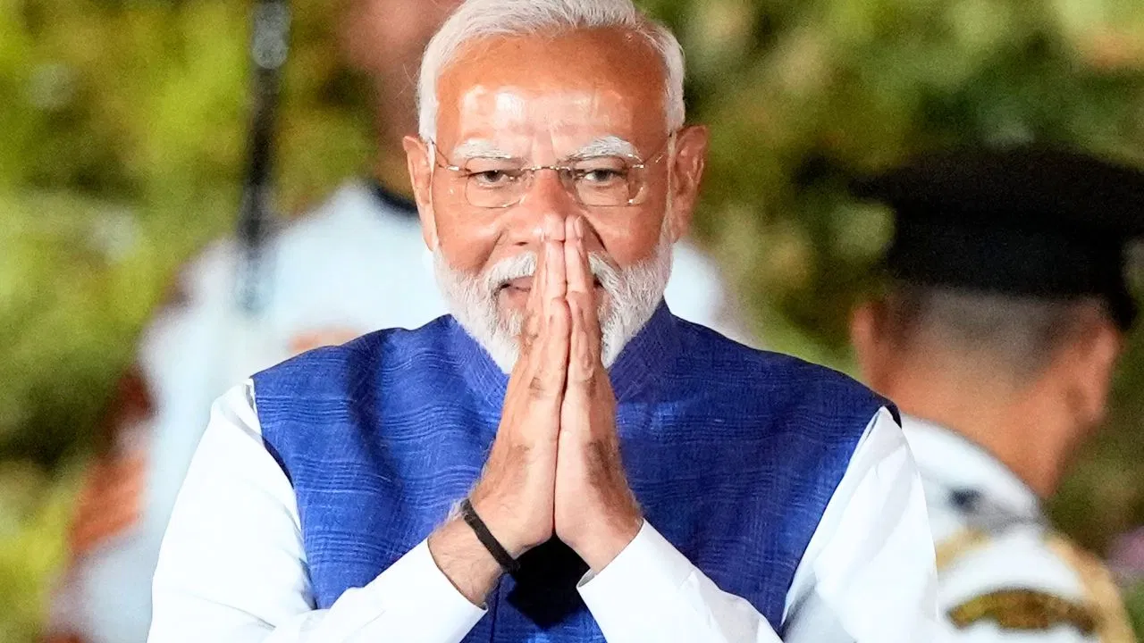 प्रधानमंत्री नरेंद्र मोदी: नागरिकों के विश्वास और सशक्त भारत के निर्माण के संकल्प से श्री नरेन्द्र मोदी तीसरी बार बने प्रधान सेवक