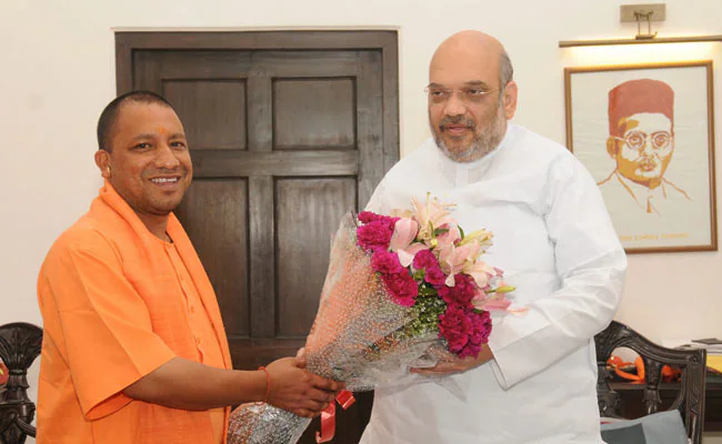 UP News: कैबिनेट बैठक से पहले मुख्यमंत्री योगी ने अमित शाह से मुला
