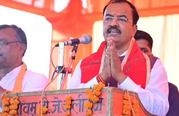 UP News: RSS यूपी बीजेपी में विवादों के बीच कार्रवाई में, ये पांच नेता बैठक में मौजूद रहेंगे, टला केशव मौर्य का दौरा