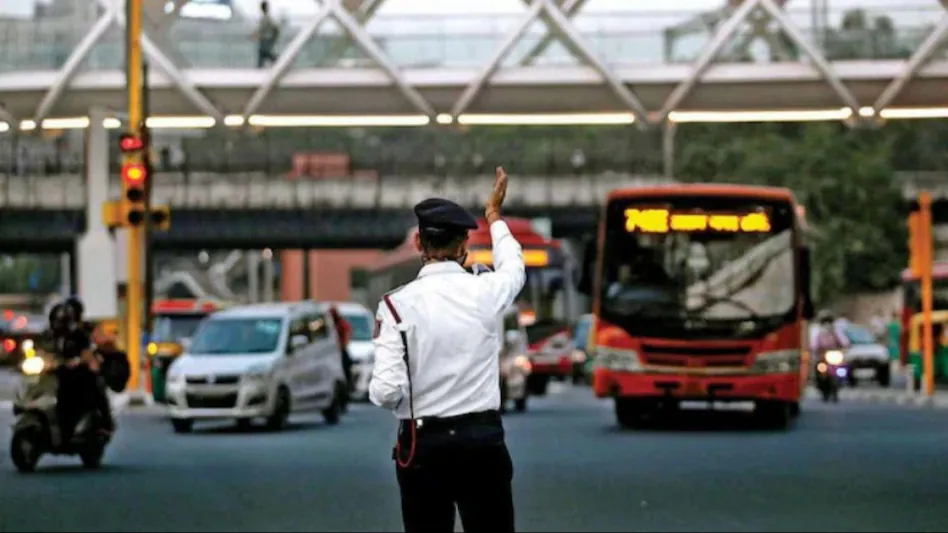 Delhi Traffic Police Advisory: मुहर्रम जुलूस दो दिन चलेगा, ट्रैफिक निर्देश जारी, इन रास्तों पर जानें से बचें