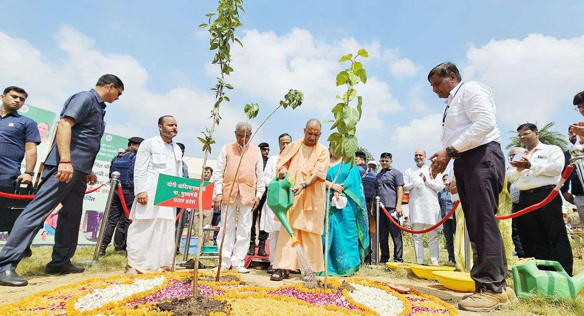 CM Yogi Adityanath: यूपी आज फिर एक रिकॉर्ड बनाने जा रहा है, सीएम योगी आदित्यनाथ ने की शुरुआत 