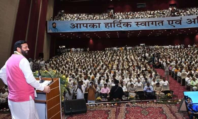 CM Nayab Saini: सरपंचों के लिए खुशखबरी, अब 5000 रुपये मानदेय मिलेगा इस राज्य में; पंचों का भी वेतन बढ़ा