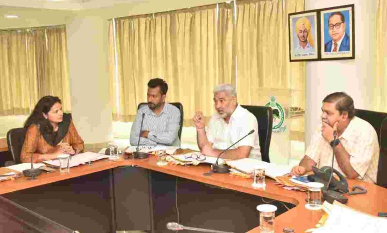 Lal Chand Kataruchak: पंजाब सरकार कर्मचारी कल्याण के लिए पूरी तरह प्रतिबद्ध