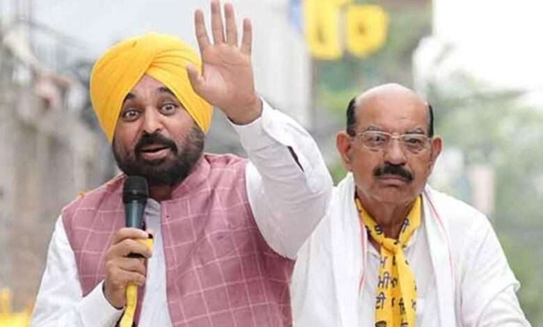 जालंधर वेस्ट से चुने गए विधायक मोहिंदर भगत ने शपथ ली