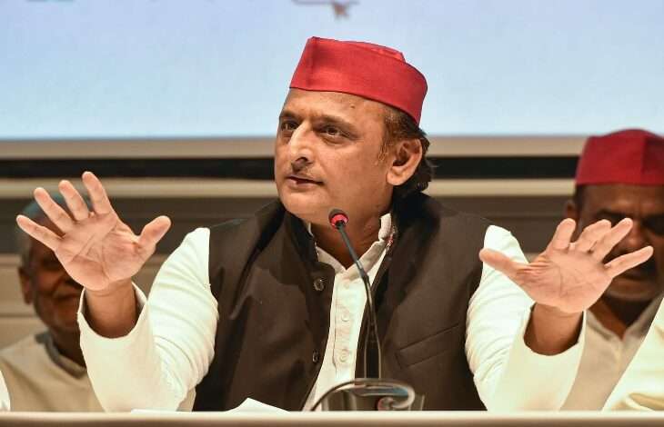 Shikhar Sammelan में अखिलेश यादव ने कहा कि यूपी में सबसे कम FDI है, ये सिर्फ नाम की डबल इंजन सरकार है