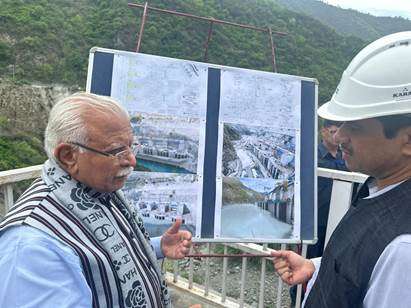 Manohar Lal ने 2400 मेगावाट टिहरी हाइड्रो पावर कॉम्प्लेक्स का दौरा किया