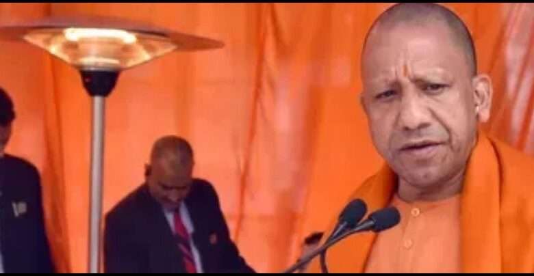 CM Yogi: पड़ोसी मुल्कों में हिंदुओं को खोजकर मारा जा रहा है, मठ-मंदिर तोड़े जाते रहे हैं, इसलिए हमें एकजुट होना होगा