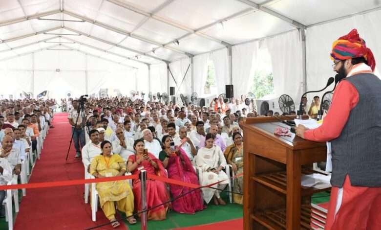 हरियाणा CM Nayab Saini ने नामदेव धर्मशालाओं के लिए विभिन्न स्थानों पर 31 लाख रुपये देने की घोषणा की।