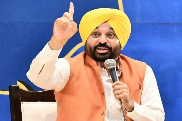 CM Bhagwant Maan: अब पंजाब में लड़कियां भी फायर ब्रिगेड में काम करेंगी: मान सरकार ने बहन-बेटियों को तोहफा दिया