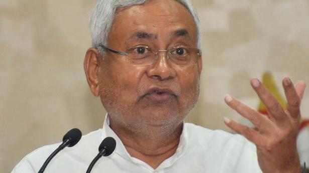 नवादा अग्निकांड: Nitish Kumar ने एडीजी को दिया सख्त निर्देश, "कोई आरोपी बचना नहीं चाहिए"