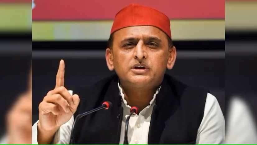 Akhilesh Yadav ने कहा कि अब त्याग और बलिदान का वक्त है, सपा हरियाणा के सियासी मैदान में नहीं उतरेगी।