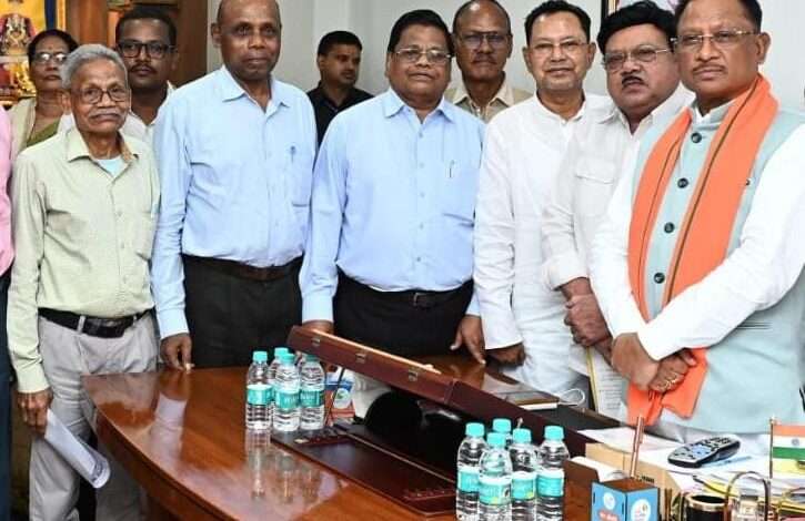 CM Vishnu Dev Sai से छत्तीसगढ़ सर्व आदिवासी समाज के प्रतिनिधि मंडल ने की सौजन्य मुलाकात