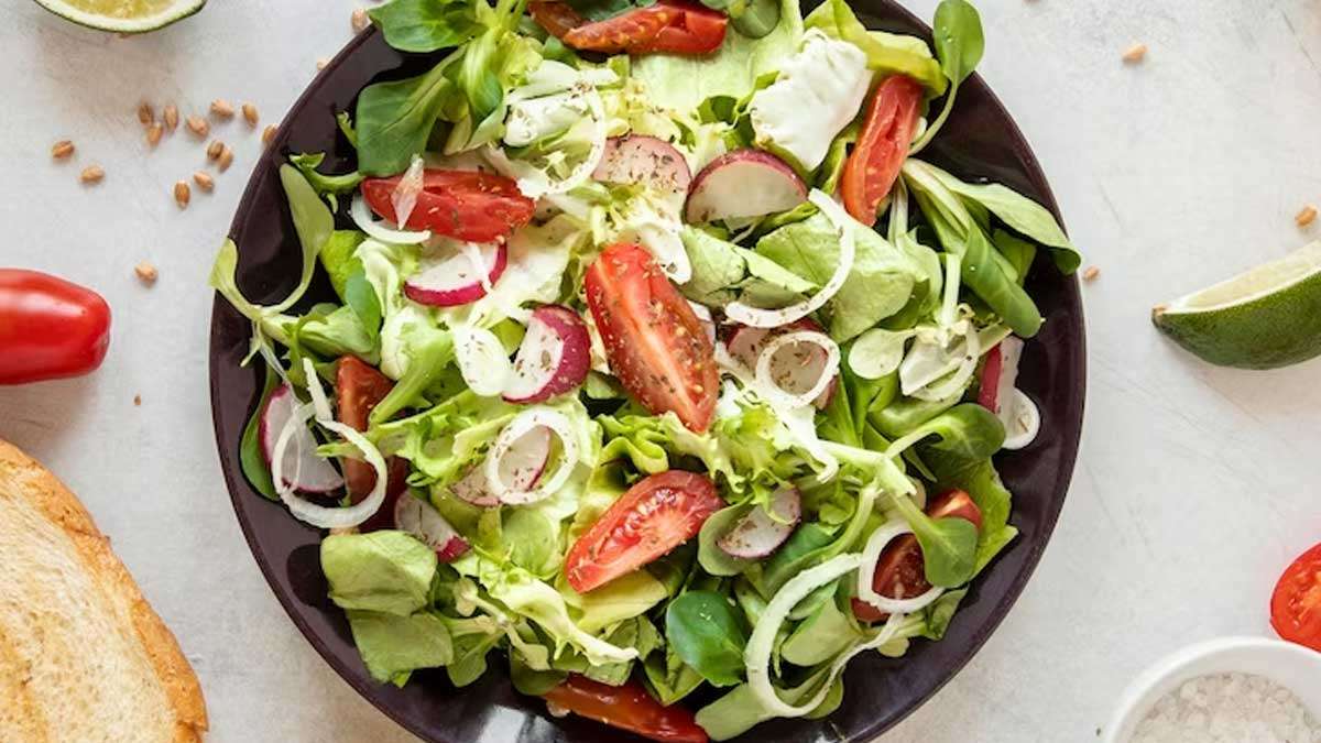 Salad Benefits: रोजाना सुबह खाली पेट नाश्ता  में खाना शुरू करें; यह आपको वजन कम करने से भी बचाएगा।