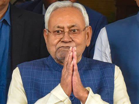 CM Nitish kumar ने बापू टावर के प्रदर्ष का किया निरीक्षण, दिये आवष्यक दिषा-निर्देष