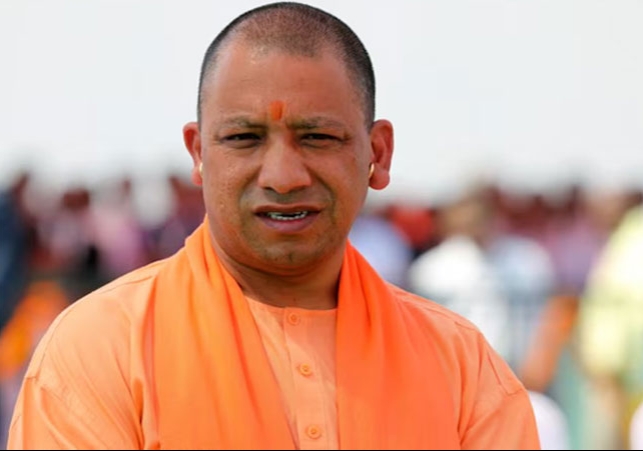 CM Yogi Adityanath ने प्रदेश की सड़कों के सुधार कार्याें की समीक्षा की पर्व और त्योहारों के दृष्टिगत सड़कों को गड्ढा मुक्त बनाने के विशेष अभियान को आगामी 10 अक्टूबर तक सम्पन्न करने के निर्देश