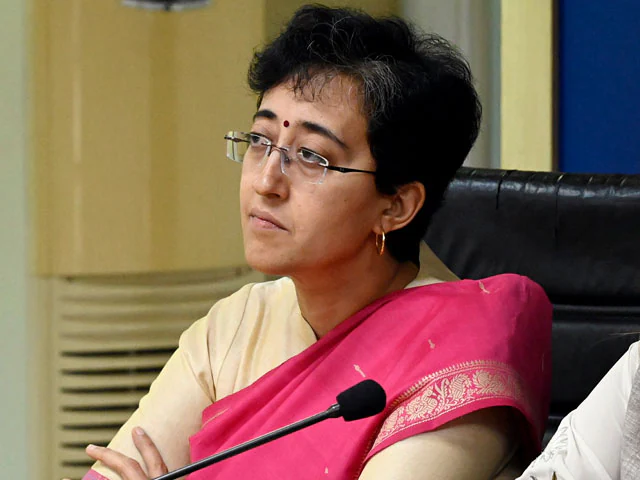 Atishi ने एलजी को पत्र लिखकर मार्शलों की नौकरी पुनर्गठन की मांग की, क्या कहा?