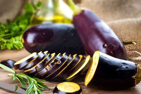 Brinjal Side Effects: 7 लोग बैंगन को टाटा-बाय-बाय कर दें..।वरना सेहत बिगड़ जाएगी