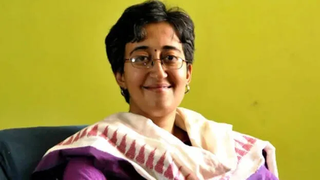 CM Atishi सुषमा स्वराज और शीला दीक्षित के बाद दिल्ली की तीसरी महिला मुख्यमंत्री होंगी।