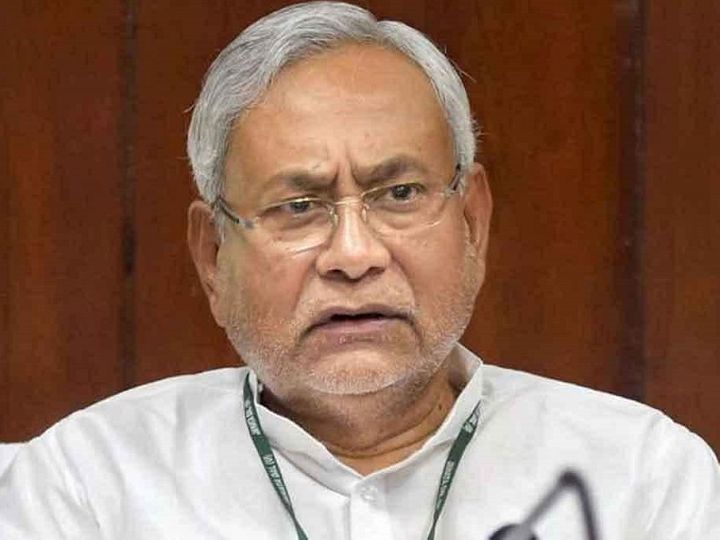 CM Shri Nitish Kumar जदयू के पूर्व प्रदेष उपाध्यक्ष स्व0 केषो सिंह के श्राद्धकर्म में शामिल हुये