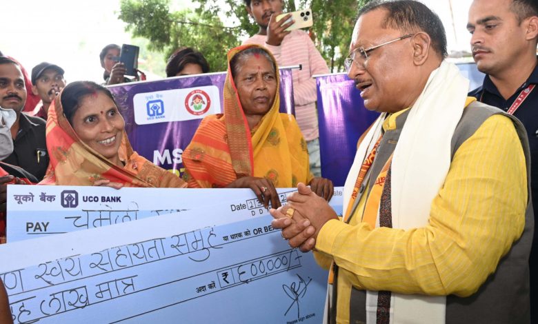 CM Vishnu Deo Sai की पहल से भेलवां के ग्रामीणों को मिली बैंकिंग सुविधा