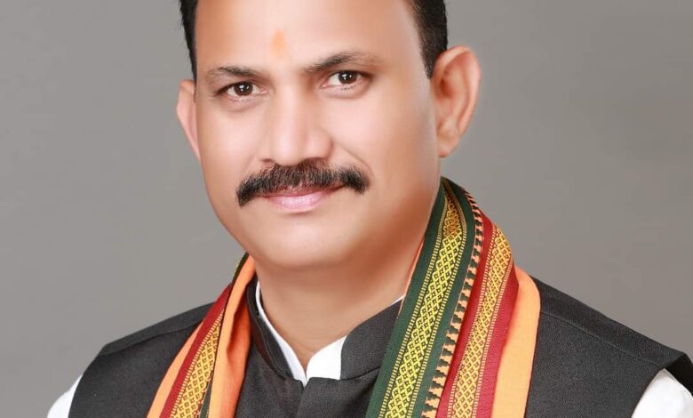 स्वास्थ्य मंत्री Shyam Bihari Jaiswal के अथक प्रयासों से स्वास्थ्य सुविधाओं में हो रही है लगातार वृद्धि