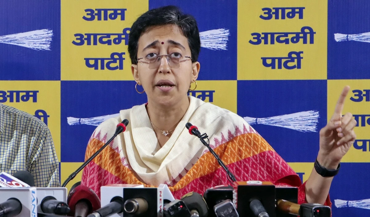 CM Atishi: दिल्ली में वायु और जल प्रदूषण का कारण भाजपा की गंदी राजनीति