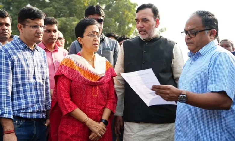 Delhi CM Atishi ने उत्तर प्रदेश-हरियाणा राज्यों पर फोड़ा ठीकरा, यमुना नदी और आनंद विहार के प्रदूषण के लिए जिम्मेदार ठहराया