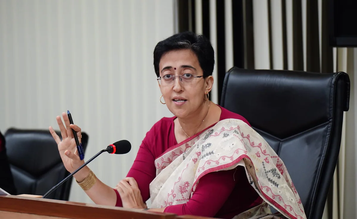 CM Atishi: दिल्ली में इस साल बनेंगे 1,000 से अधिक छठ घाट