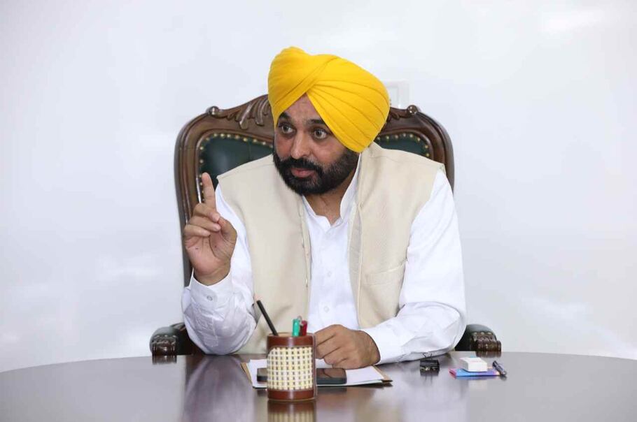 CM Bhagwant Mann: तख्त साहिब की अथॉरिटी को कमजोर करने वालों के खिलाफ सख्त कार्रवाई करेंगे