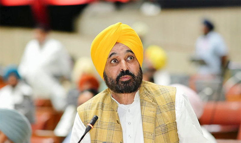 CM Bhagwant Mann ने धान खरीद पर अचानक बैठक बुलाई और अधिकारियों को सख्त चेतावनी दी