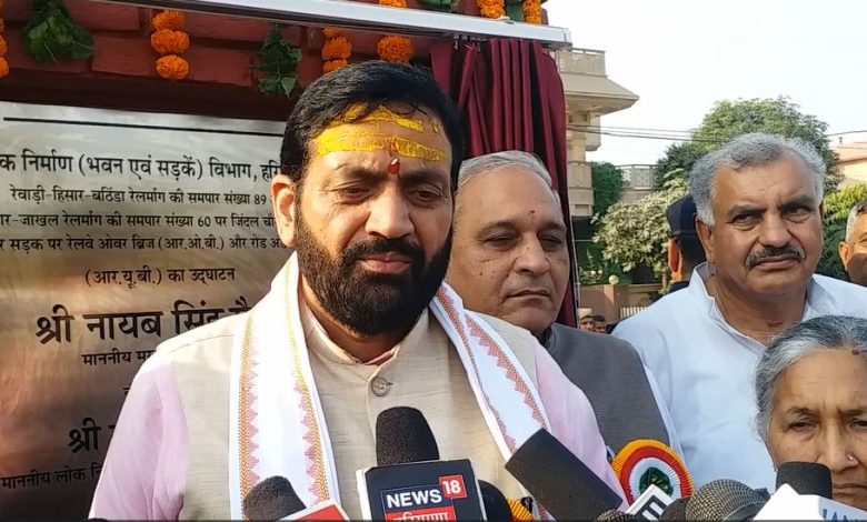 हिसार में CM Nayab Singh Saini ने कहा कि कांग्रेस गिरगिट की तरह रंग बदल रही है
