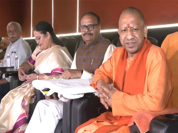 CM Yogi Adityanath: ‘द साबरमती रिपोर्ट’ फिल्म वर्ष 2002 में हुई गोधरा की घटना की वास्तविकता को देशवासियों के सामने लाने का एक प्रयास