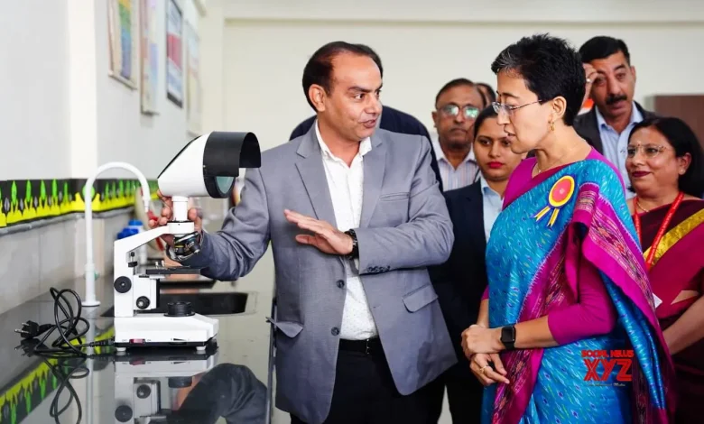 CM Atishi ने दिल्ली के रोहिणी सेक्टर-27 में नवनिर्मित स्कूल का उद्घाटन किया