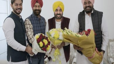 CM BhagwantMann से पंजाब उपचुनाव में जीतने वाले तीनों विधायक ने मुलाकात की