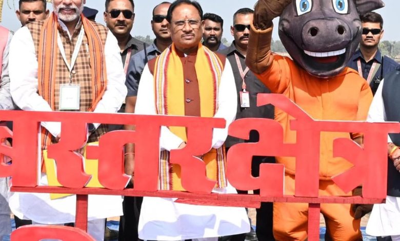 CM Vishnu Deo Sai का बस्तरिया अंदाज में हुआ स्वागत