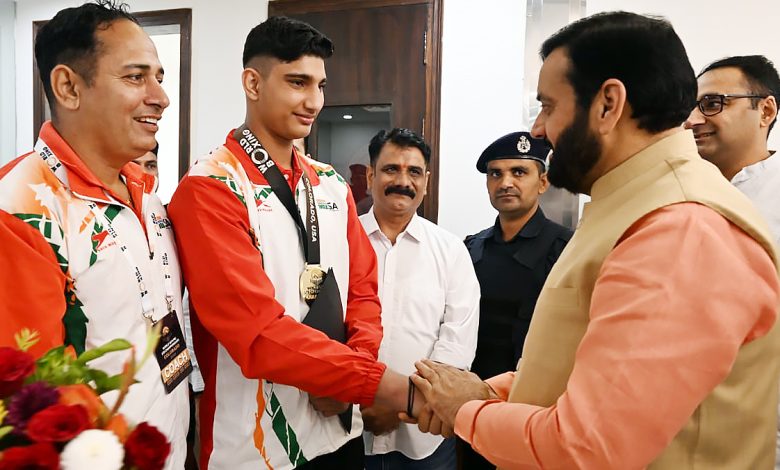 CM Nayab Saini ने हेमंत सांगवान को शुभकामनाएं देते हुए कहा कि हरियाणा में खेल प्रतिभाओं की कमी नही है