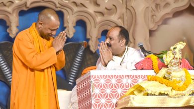 CM Yogi Adityanath: श्री शिव महापुराण कथा का भगवान श्री काशी विश्वनाथ, मां अन्नपूर्णा के साथ ही मां गंगा भी श्रवण कर रहीं