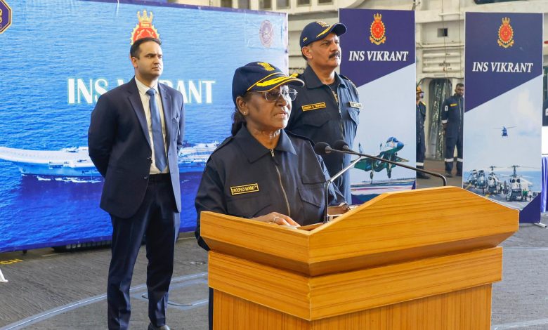 President Droupadi Murmu ने आईएनएस विक्रांत पर भारतीय नौसेना के अभियानों को देखा