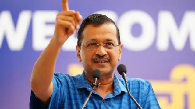 अरविंद केजरीवाल ने की घोषणा: दिल्लीवासियों के लिए खुशखबरी, 24 घंटे पीने का साफ पानी मिलेगा।